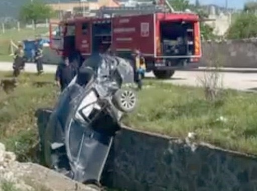 Otomobil dereye uçtu