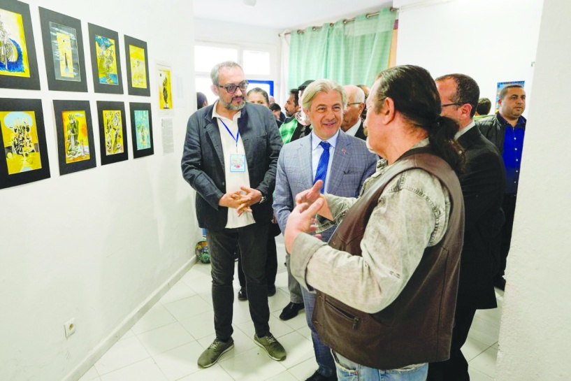 Prof. Atalay, Tunus’ta resim sergisi açtı
