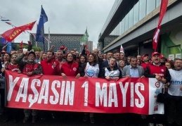 1 Mayıs 1977'de yaşamını yitirenler Kazancı Yokuşu'nda anıldı: '1 Mayıs'ta Taksim'de olma irademizi ortaya koyuyoruz'