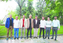 Hastanelerdeki şeflik uygulaması kaldırılmalı