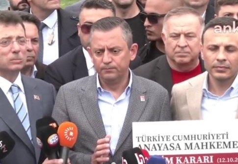 '1 Mayıs': Özel ve İmamoğlu'ndan "Taksim tam olarak özgür olana kadar mücadelemizi sürdüreceğiz" mesajı