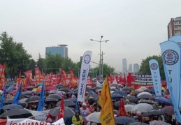 Yurt genelinde 1 Mayıs Emek ve Dayanışma Günü kutlandı