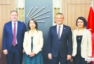 DEM Parti'nin CHP ziyaretinde anayasa tartışmaları değerlendirildi