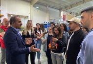 “İşinizi severek yapın, çalışın, başarı ardından mutlaka gelecek”