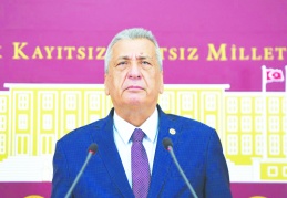 Tarikat referansı her şeyin önüne geçti