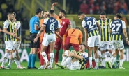 Galatasaray - Fenerbahçe derbisi öncesi kart alarmı: 13 futbolcu sınırda!