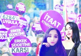 Her gün 1097 kadın şiddete uğruyor