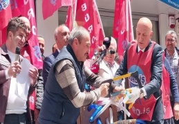 ‘Keseceksen tarikat ve cemaatlere oluk oluk akan boruları kes’