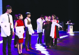 320 öğrenci beyaz önlük giymeye hak kazandı