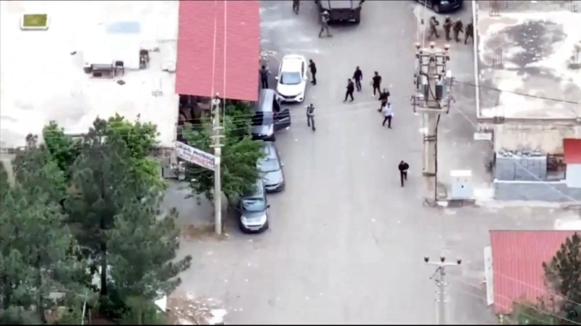 Maşallah memleket silah deposu gibi!! 2 bine yakın silah ele geçirildi