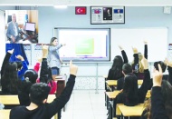 Yüzbinlerce öğretmen yetiştirip, sonra kaderine terk eden ikinci bir ülke yok