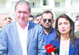 DEM Parti Eş Genel Başkanları: 'Sokak hayvanlarının katledilmesine izin vermeyeceğiz'