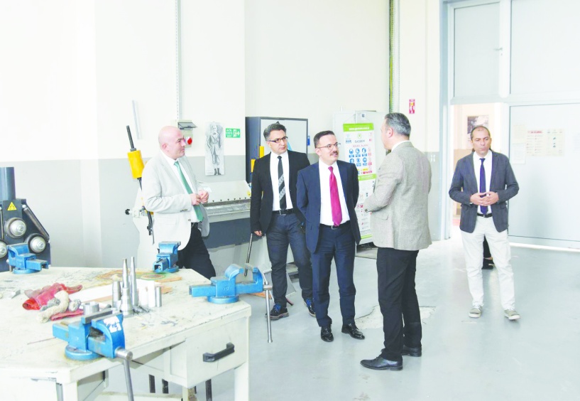 Model Fabrika işi, sanayiye direkt dokunan önemli bir yere sahip