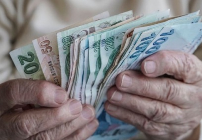 Emekliler açlık sınırının altında yaşıyor