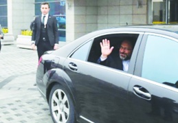 Vatandaşa tasarruf, Diyanet işleri başkanına lüks araçlar