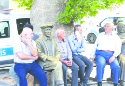 3 bin lira ile kurbanın ayağını bile alamayız