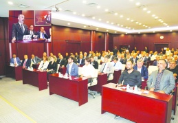 Mevcut ekonomik programın tek başına başarı şansı yok