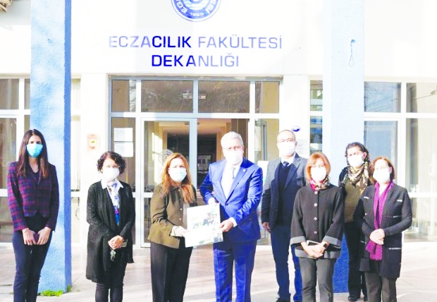 62 Eczacılık fakültesinden sadece 20’si “akredite eczacılık eğitimi” verebilecek kapasitede