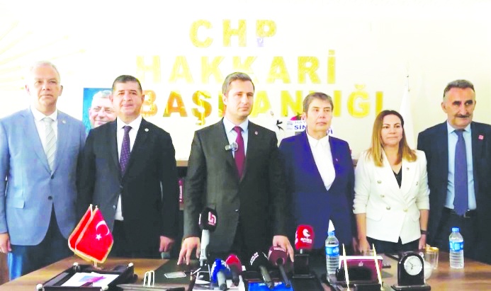 "Kayyımlar AKP'nin belediyelere çökme projesi"