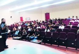 Gençlere, uyuşturucudan korunma yolları anlatıldı
