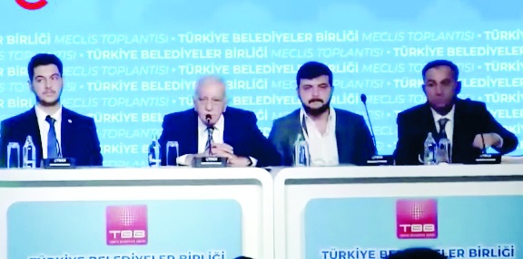 Türkiye Belediyeler Birliği toplantısında, 'kayyum' gerginliği yaşandı
