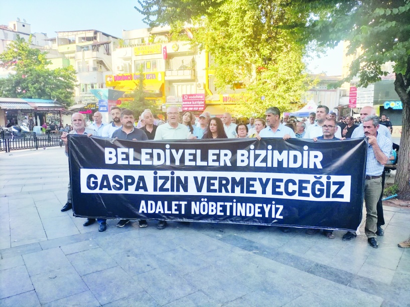 Halkın iradesi yok sayıldı, seçme ve seçilme hakkı gasp edildi
