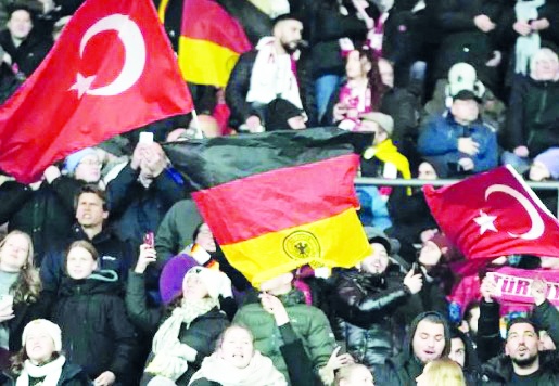Euro 2024: Almanya'da Türk milliler için çifte avantaj