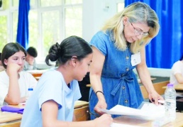 Yabancı dil ile TC İnkılap Tarihi ve Atatürkçülük derslerinin ikinci plana atılması tepki çekti