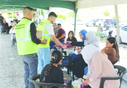 Nizip Belediyesi, öğrencilerin ve ailelerinin sınav heyecanına ortak oldu
