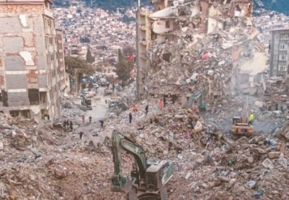 Depremde yakınlarını kaybedenler 500 günden beri adalet mücadelesi veriyor