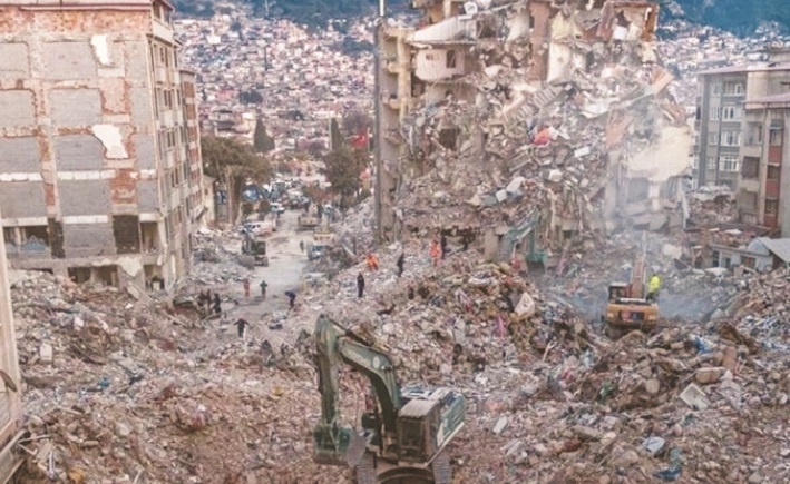 Depremde yakınlarını kaybedenler 500 günden beri adalet mücadelesi veriyor