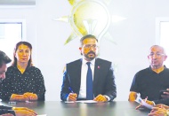 Partiyi dizayn etmeye devam ediyorlar