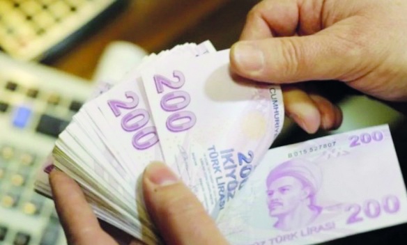Türk Lirası mevduatı ilk kez 10 trilyon lirayı aştı