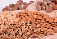 Fiyatlar aşırı derecede yükselince, piyasada kaçak kuruyemiş arttı