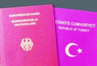 Türklere de çifte vatandaşlık hakkı tanıyan yasa yürürlüğe giriyor
