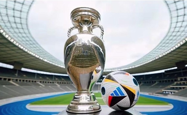 EURO 2024'te günün programı: İki takım daha çeyrek final bileti alacak