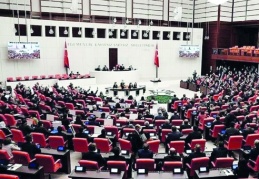 AKP'nin Meclis'teki sandalye sayısı 264 oldu