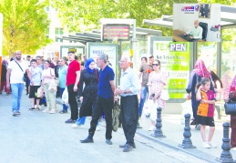 Krizin acı faturası asgari ücretli, esnaf kamu emekçisi ve emekliye kesiliyor