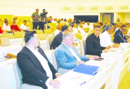 İlçelerdeki hasarlı binaların durumu halen sürüncemede