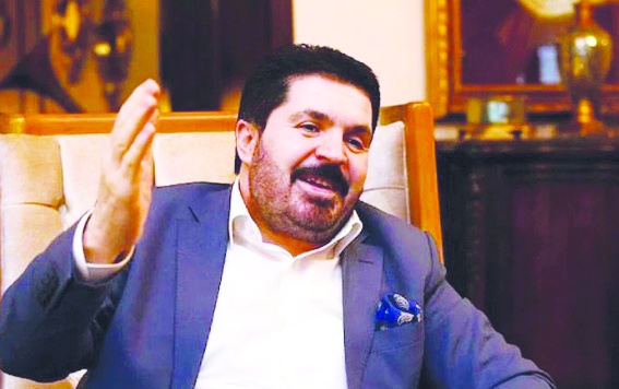 "Siyasilerin burnu bir karış havada, halka maraba muamelesi yapıyorlar"