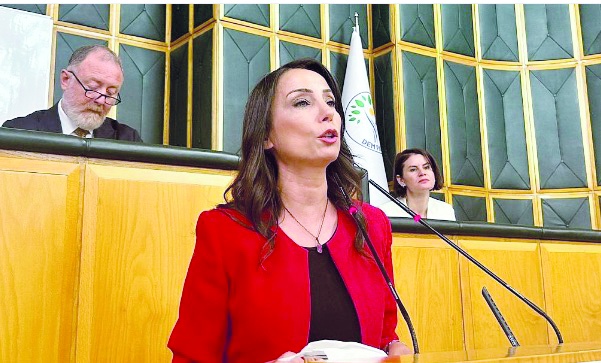 Saray’da her 15 saniyede bir emekli maaşı harcanıyor