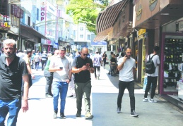 Vatandaş, çırpındıkça borca batıyor