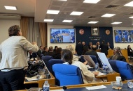 Sokak hayvanlarının öldürülmesini öngören kanun teklifi görüşmeleri ertelendi