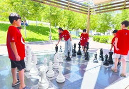 Dünya Satranç Günü’nde 8-12 yaş aralığındaki 50 sporcu öğrenci yarıştı