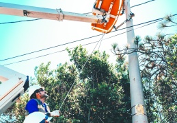 Toroslar EDAŞ, rekor sıcaklara rağmen şebekeyi koruyor