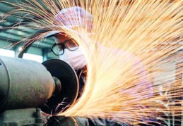 İmalat PMI üst üste beşinci ayda geriledi