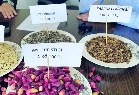 Çiftçiden 100 liraya alıp 1300 liraya satıyorlar