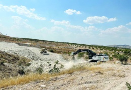 Nizip Belediyesi’nin kırsaldaki çalışmaları sürüyor