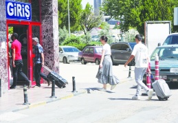 Deprem sonrasında 74 bin kişi göç etti