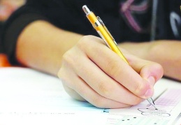 Üniversite sınavında ter döken üç adaydan ikisi hedefine ulaşamadı